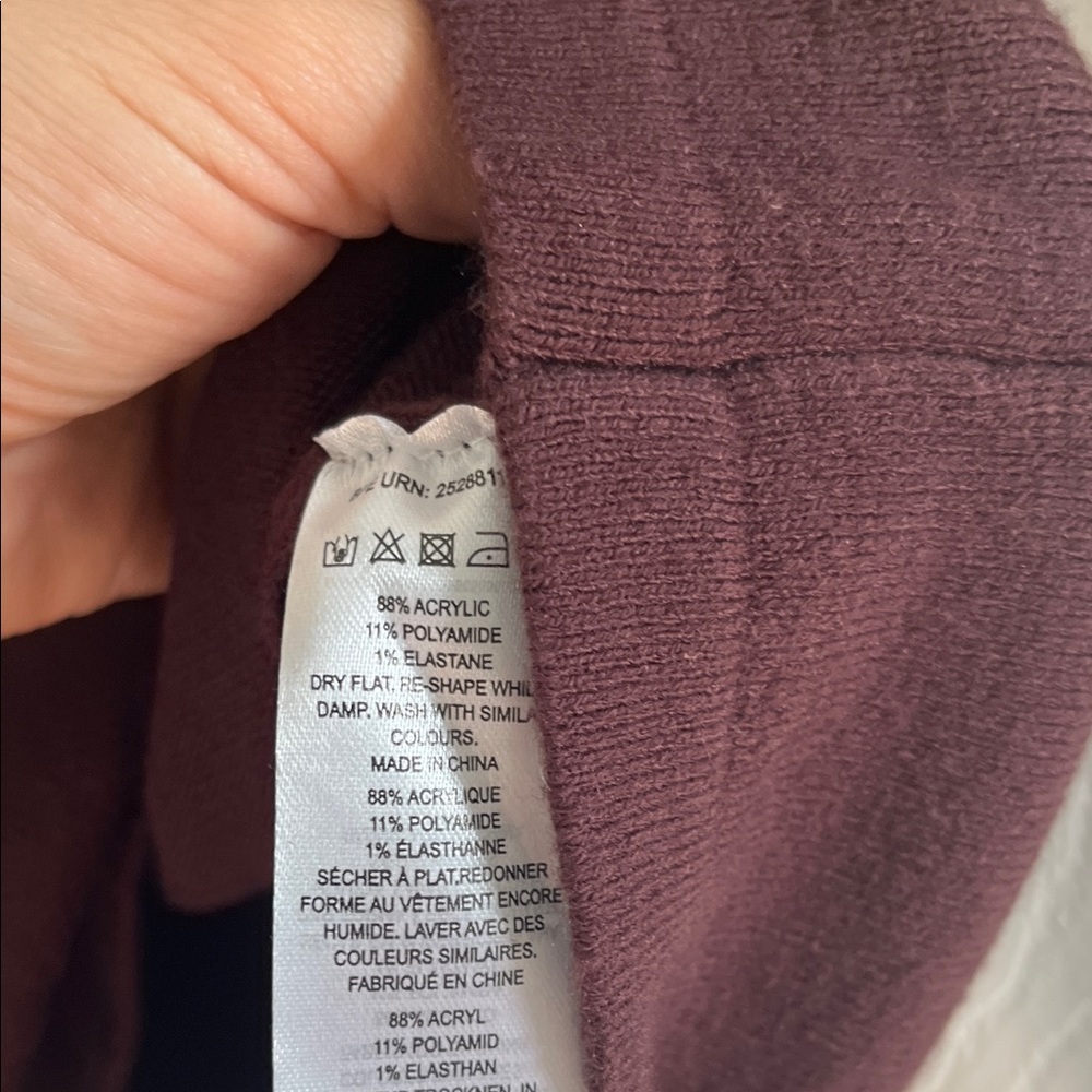 4 for $ 20
French connection Elegant Burgundy Turtleneck Dress NWT - Picture 7 of 8